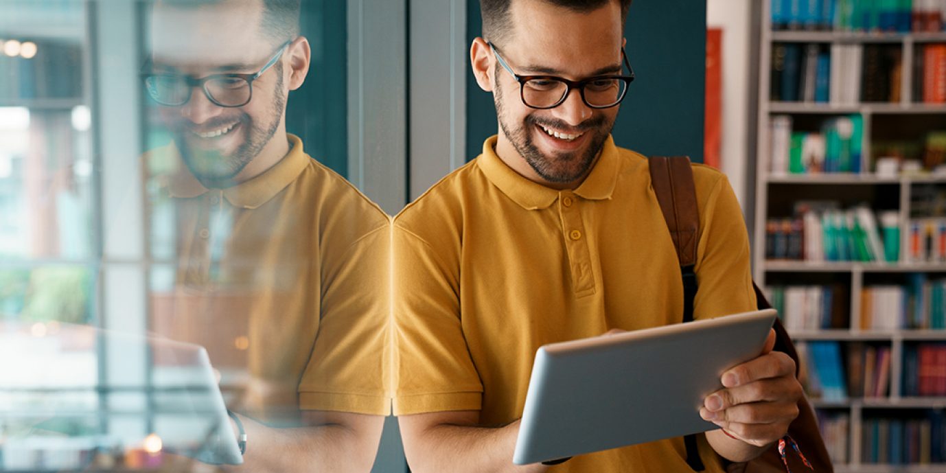 cliente satisfecho del centro de contacto