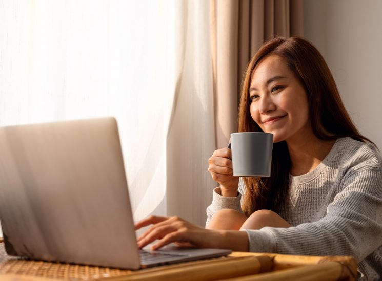 Customer on laptop